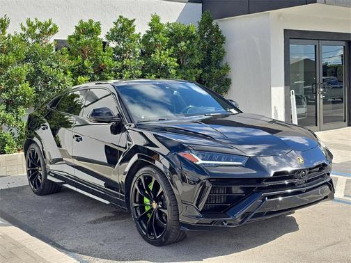 2024 Lamborghini Urus S