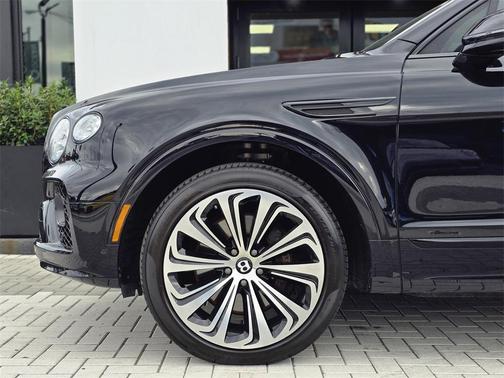 2023 Bentley Bentayga Azure