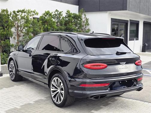 2023 Bentley Bentayga Azure