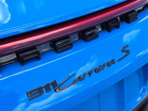 2022 Porsche 911 Carrera