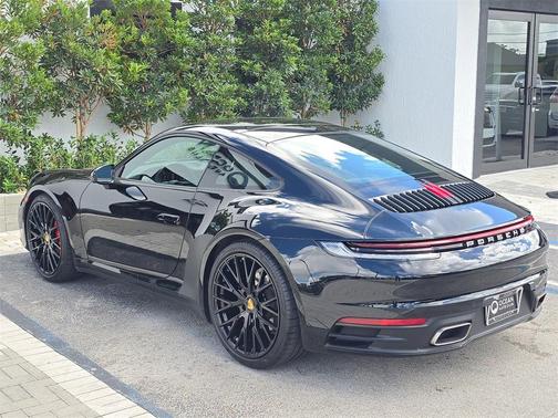 2021 Porsche 911 Carrera