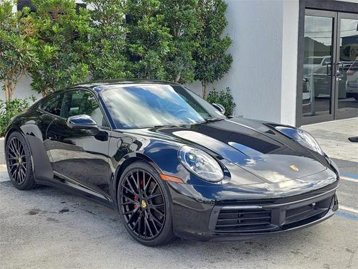 2021 Porsche 911 Carrera