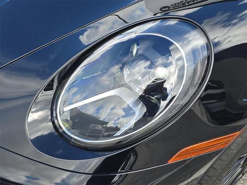 2021 Porsche 911 Carrera