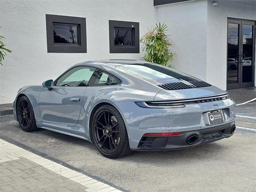 2024 Porsche 911 Carrera GTS