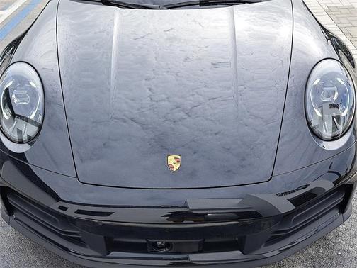 2025 Porsche 911 Carrera
