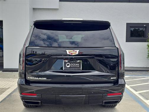 2025 Cadillac Escalade ESV Sport