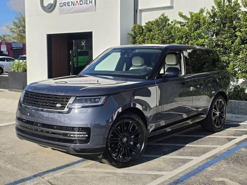 2025 Land Rover Range Rover P400 SE