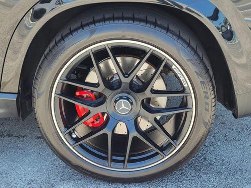 Obsidian Black Metallic 2022 Mercedes-Benz AMG GLE 53 Base