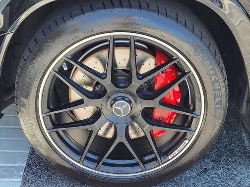 Obsidian Black Metallic 2022 Mercedes-Benz AMG GLE 53 Base