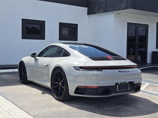 2024 Porsche 911
