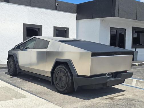 2024 Tesla Cybertruck Cyberbeast