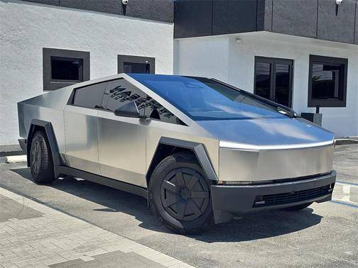 2024 Tesla Cybertruck Cyberbeast