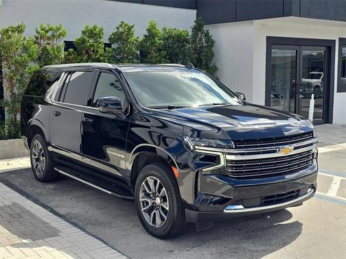 2024 Chevrolet Suburban LT