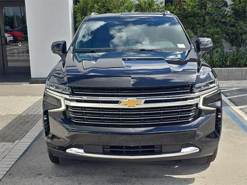 2024 Chevrolet Suburban LT