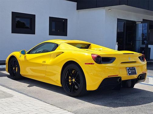 2018 Ferrari 488 Spider Base