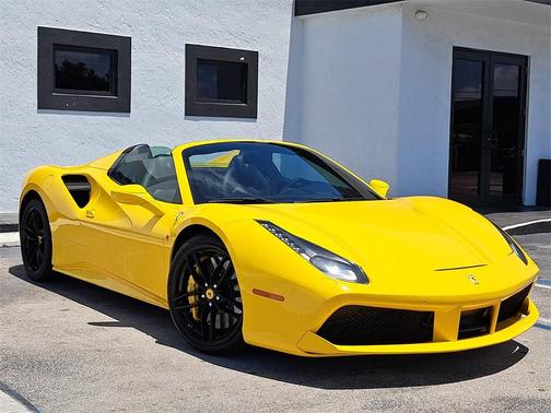 2018 Ferrari 488 Spider Base