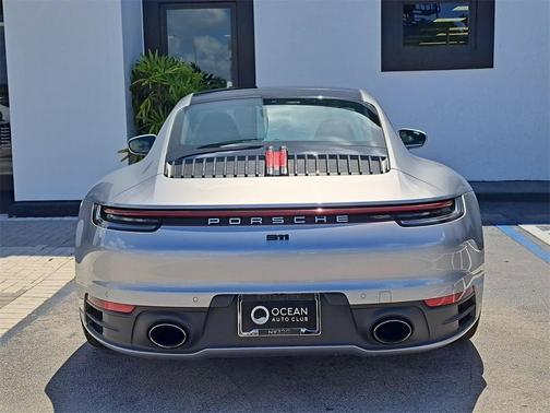 2022 Porsche 911