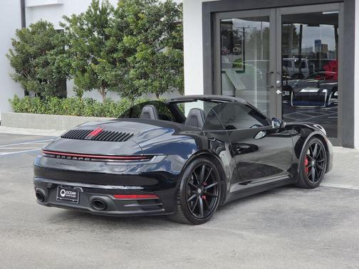 2023 Porsche 911 Carrera S