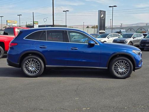 2026 Mercedes-Benz GLC 300 Base 4MATIC