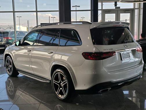 2026 Mercedes-Benz GLS 450