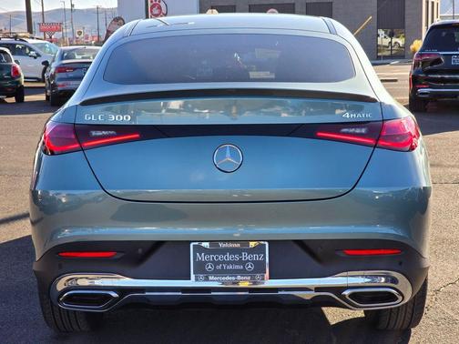 2026 Mercedes-Benz GLC 300 Base 4MATIC