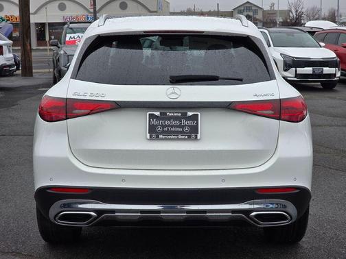 2026 Mercedes-Benz GLC 300 Base 4MATIC