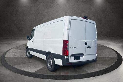 2025 Mercedes-Benz Sprinter 2500 Standard Roof