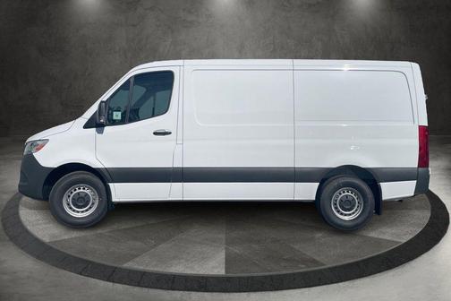 2025 Mercedes-Benz Sprinter 2500 Standard Roof