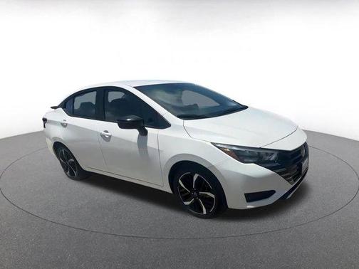 2024 Nissan Versa 1.6 S