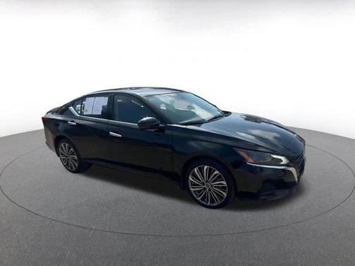 2024 Nissan Altima 2.5 SL