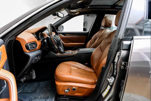 2022 Maserati Levante Modena