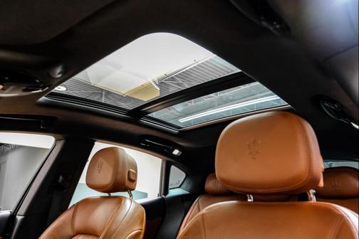 2022 Maserati Levante Modena