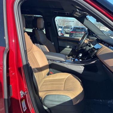 2024 Land Rover Range Rover Sport SE