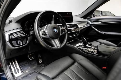 2022 BMW 540 i