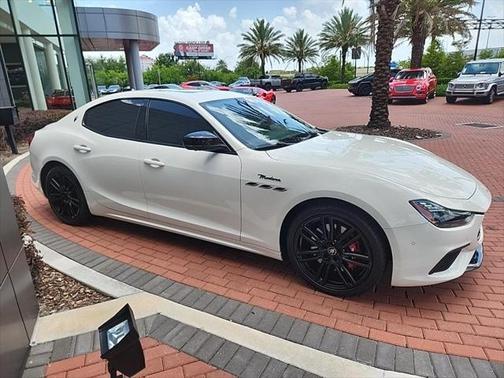 2022 Maserati Ghibli Modena
