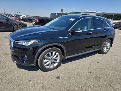 2022 INFINITI QX50 LUXE