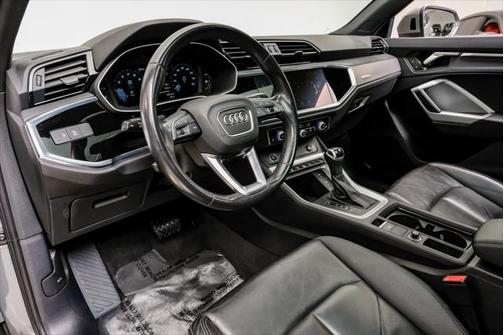 2023 Audi Q3 Premium 45 TFSI S line quattro Tiptronic