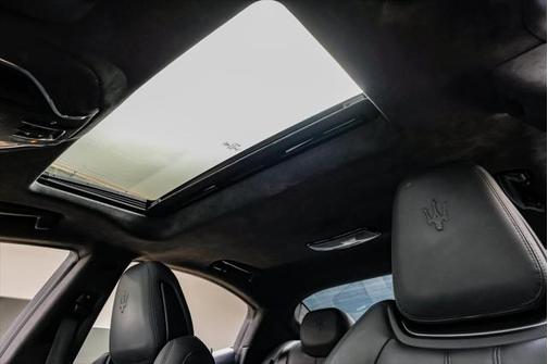 2023 Maserati Ghibli Modena