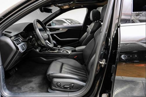 2024 Audi A4 45 S line Premium Plus