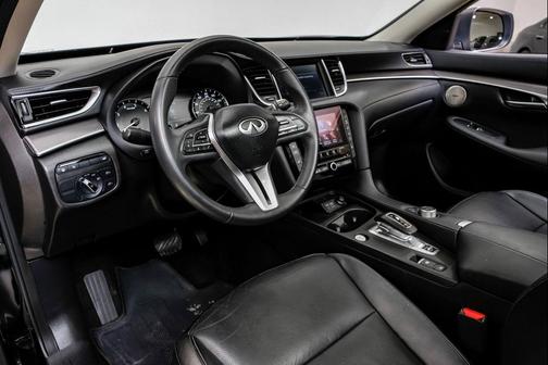 2023 INFINITI QX50 LUXE