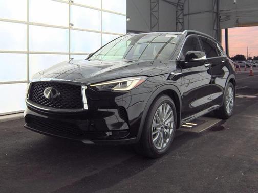 2023 INFINITI QX50 LUXE