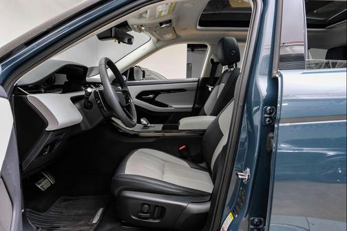 2024 Land Rover Range Rover Evoque Dynamic SE