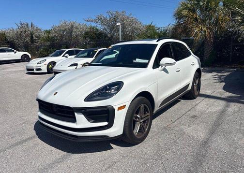 2023 Porsche Macan T