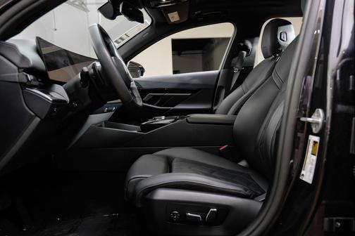 Dark Graphite 2025 BMW 530 530i