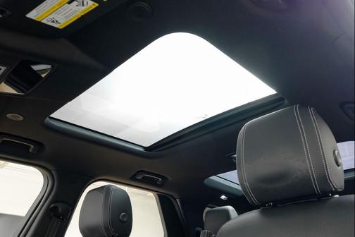 White 2023 Land Rover Discovery P300 S R-Dynamic