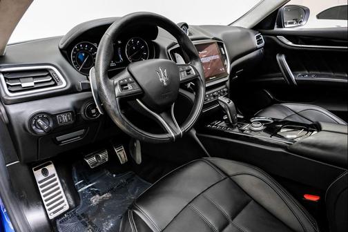 2022 Maserati Ghibli Modena Q4