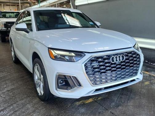 2022 Audi Q5 45 S line Premium Plus