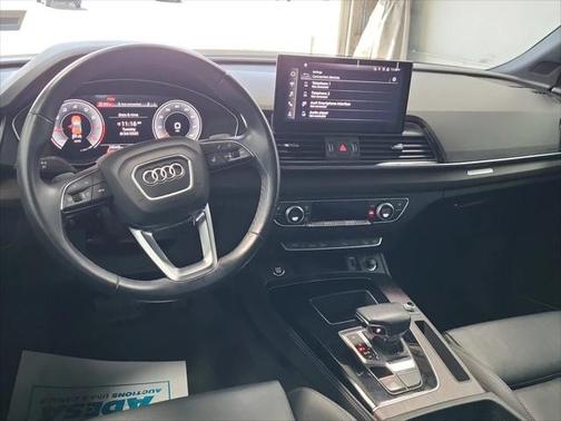 2022 Audi Q5 45 S line Premium Plus