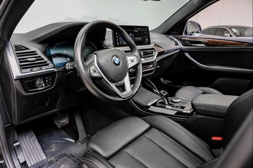 2024 BMW X4 xDrive30i