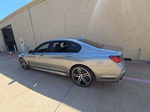 2022 BMW 740 i